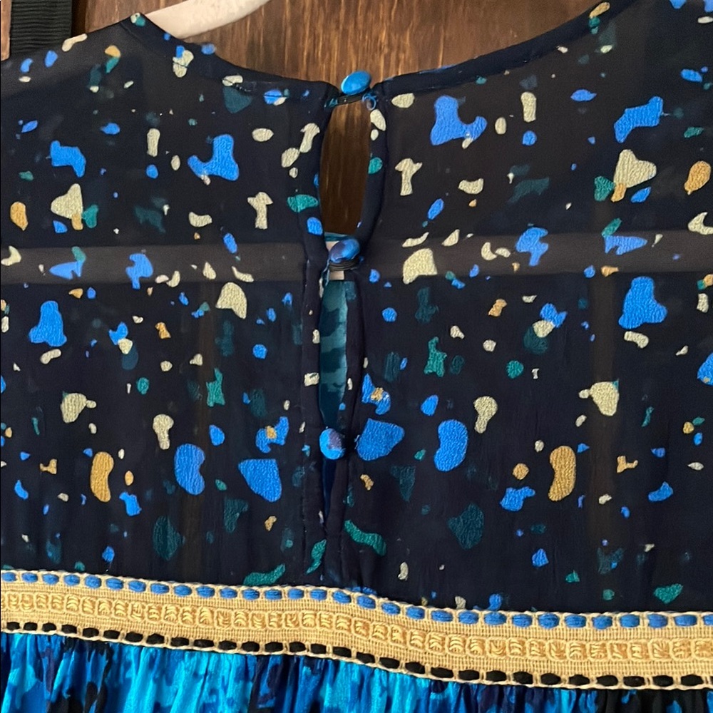 Blue Patterned Women's Top - Picture 10 of 10